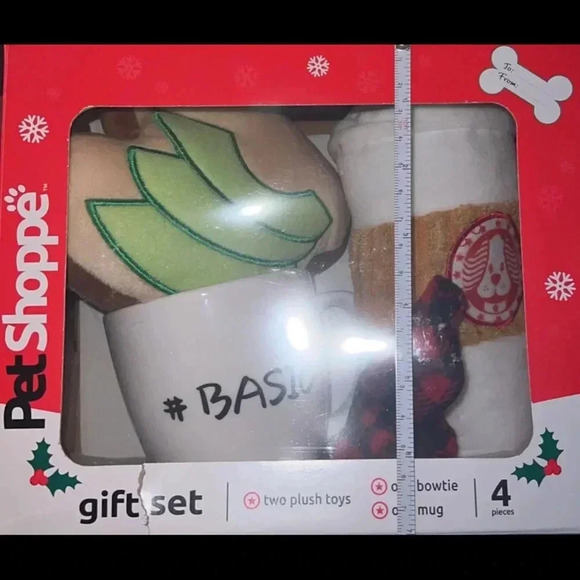 PETSHOPPE DOG TOY GIFT SET 4PC - MUG, TOYS, BOW TIE - Picture 9 of 9